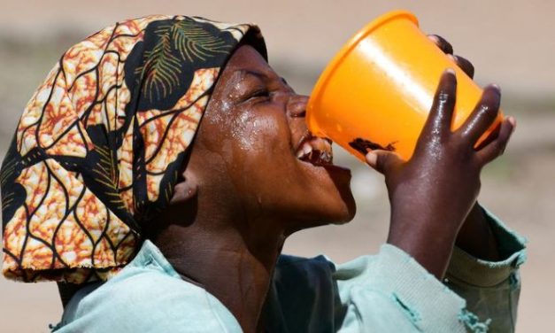 OMS quer ação urgente para garantir água potável, saneamento e higiene global