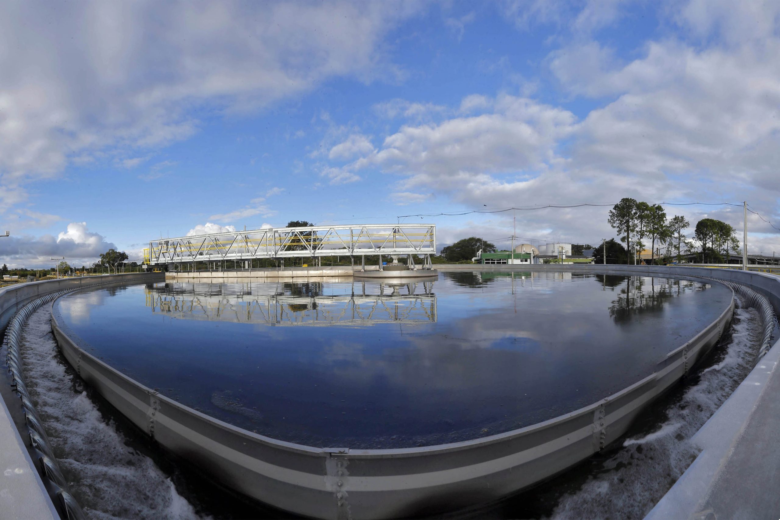 Estação de Tratamento de Esgoto Belém, em Curitiba. ETE é a maior da Sanepar no PR investimentos-saneamento-parana
