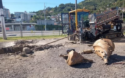 Em Florianópolis, CASAN faz instalação de emissário terrestre de esgoto com tecnologia não destrutiva
